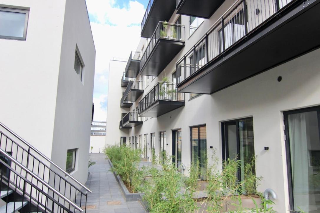 Stunning 2-bed Wlarge Balcony Lejlighed *