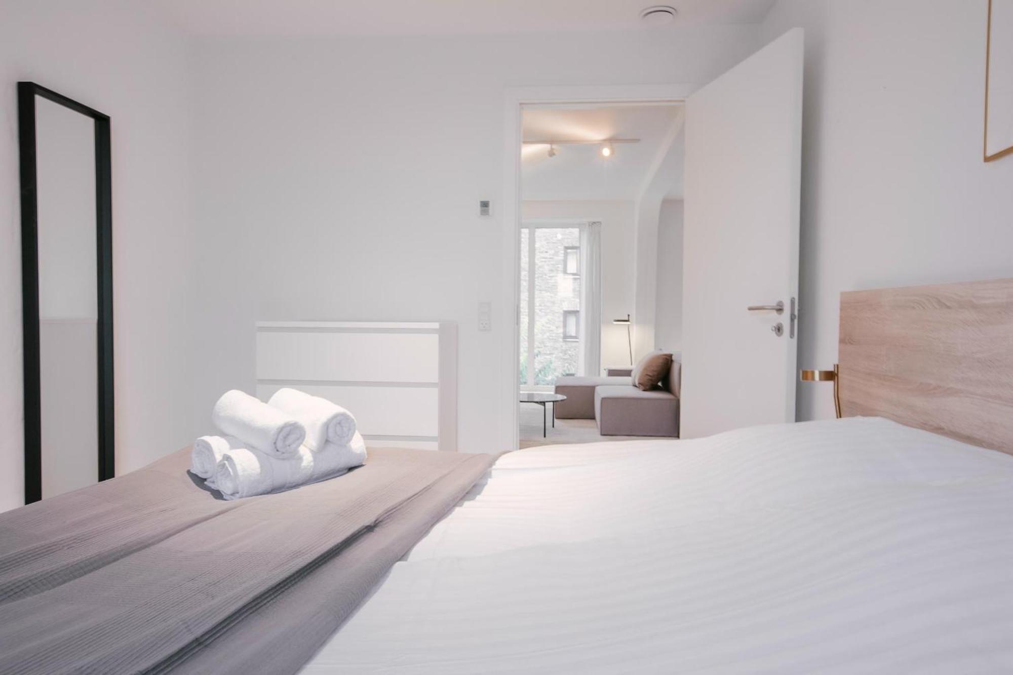 Lejlighed Stunning 2-bed Wlarge Balcony *